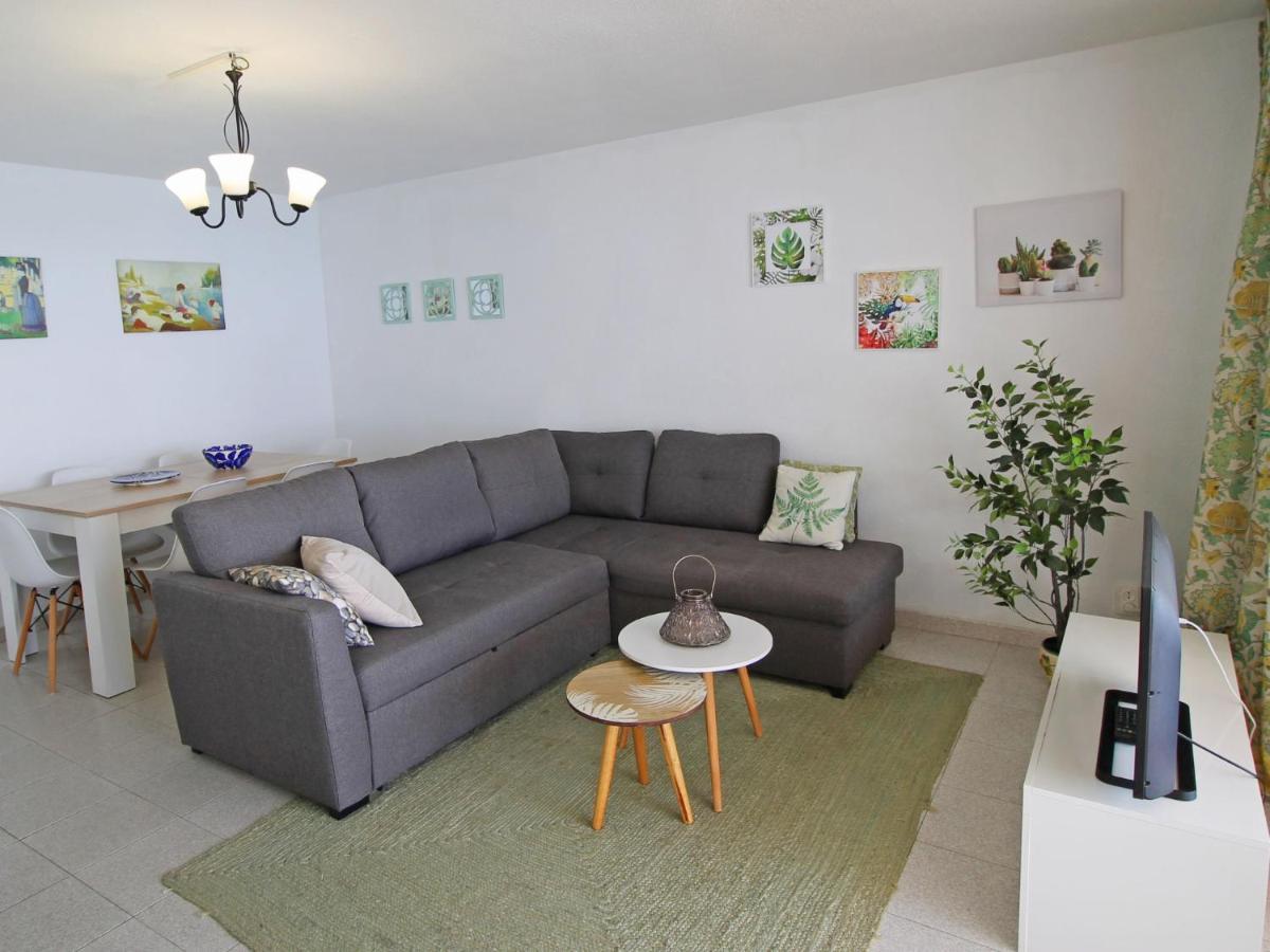 Apartment Palmeras Playa Levante First Line By Interhome Benidorm Eksteriør bilde
