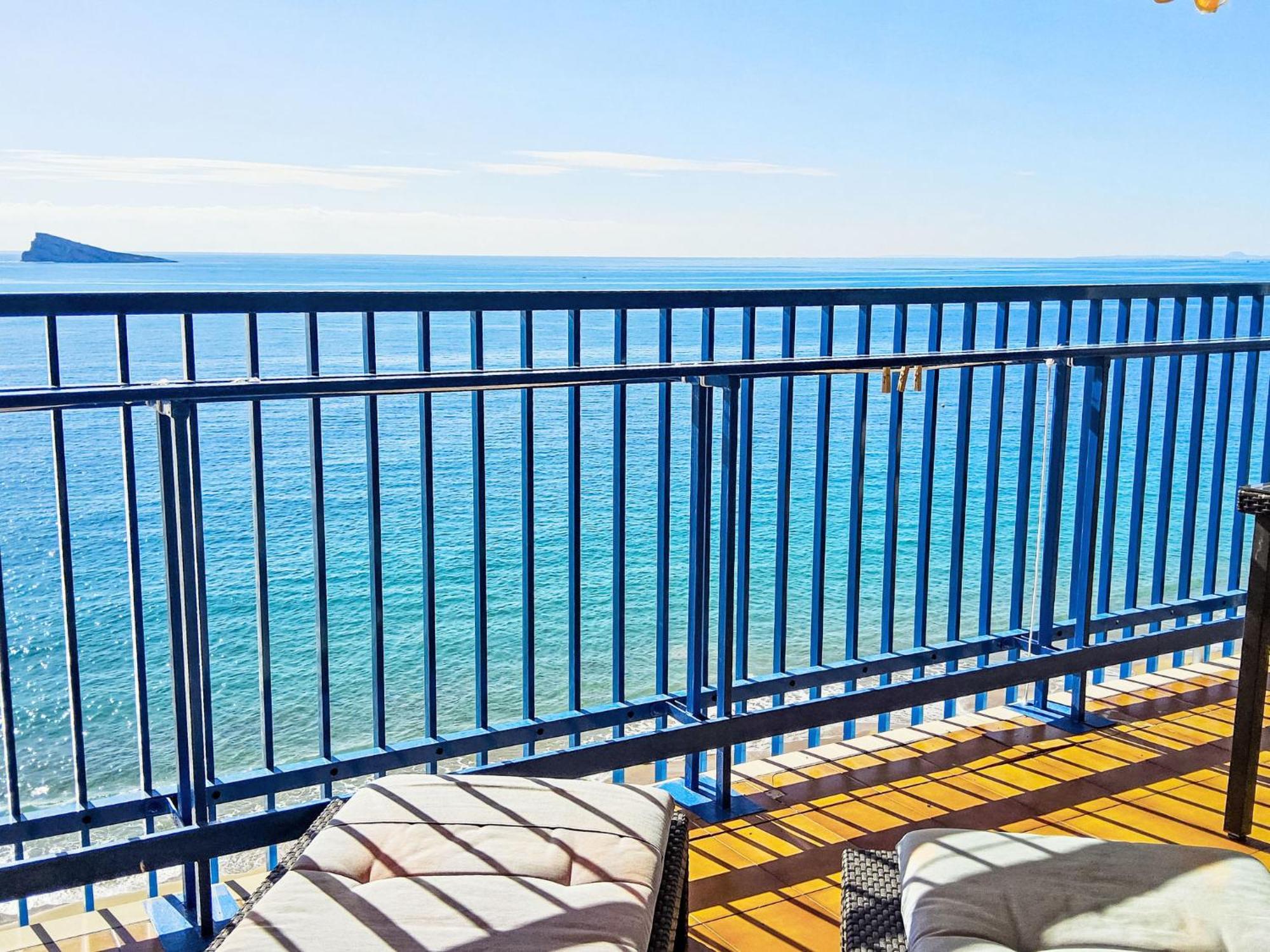 Apartment Palmeras Playa Levante First Line By Interhome Benidorm Eksteriør bilde